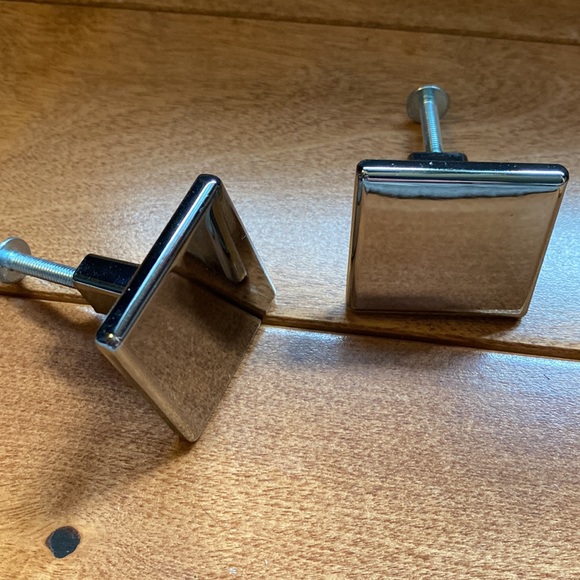 Stainless metal cabinet knobs - Picture 2 of 2
